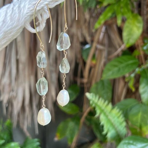 Drop earrings with clear stones